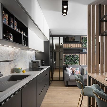 City Walls Apartment Новиград Екстериор снимка